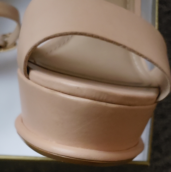 Blush color leather sandals - Picture 8 of 8